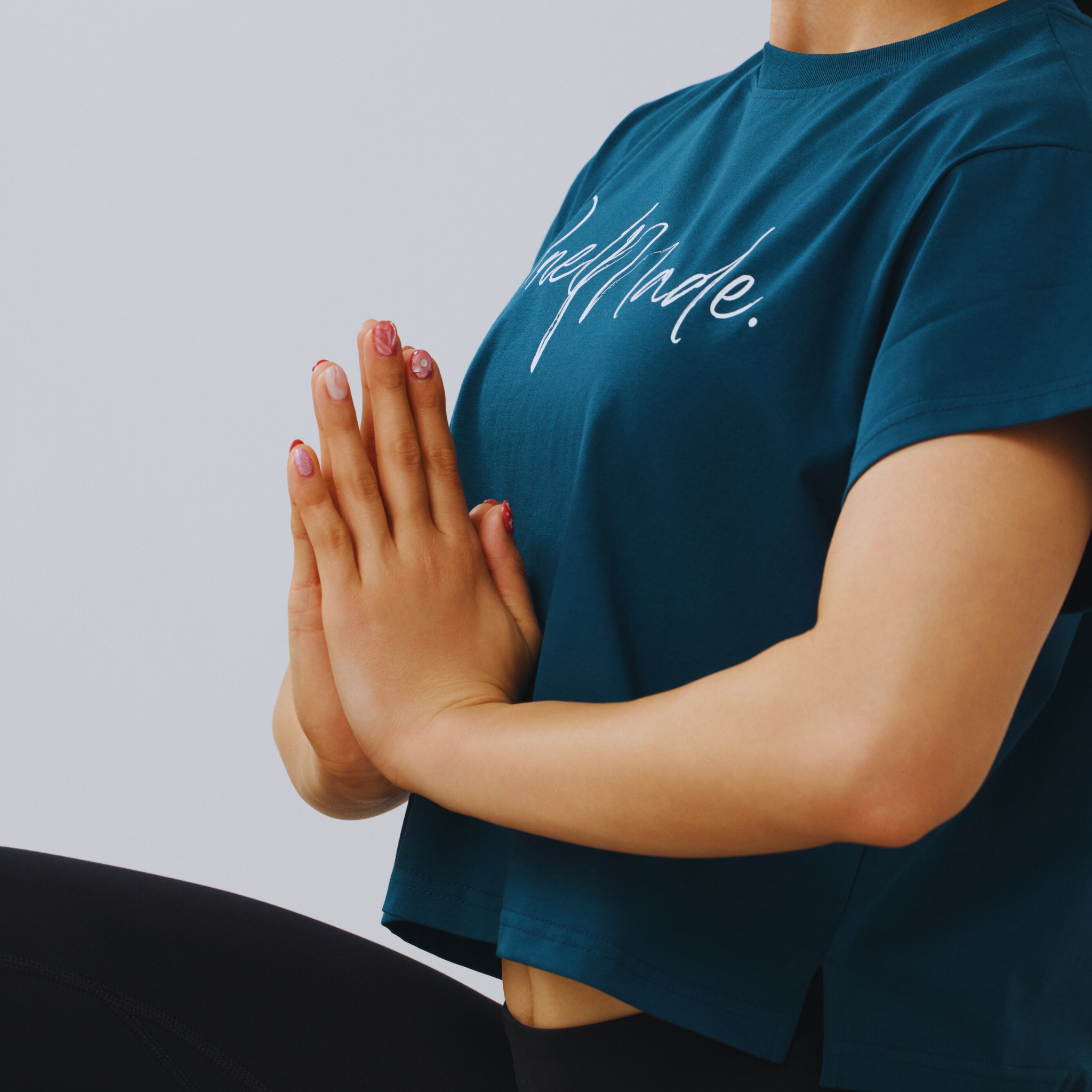 クロップドTシャツ(レディース)